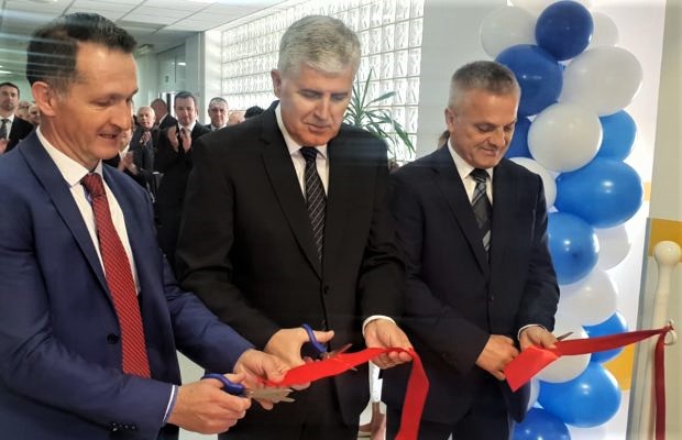 Slika /slike/priopcenja/lamela.jpg